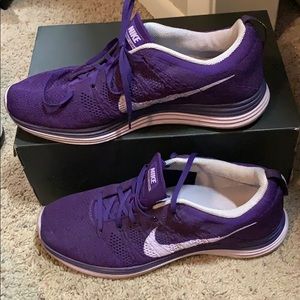 Shop Hoka One One Women s Clifton 4 Running Shoe Overstock Shop Hoka One One Women s Clifton 4 Running Shoe Overstock